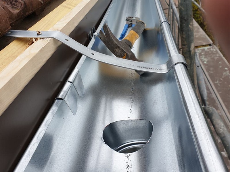 Pose zinguerie - JORDAN LAFORET RÉNOVATION à Annecy